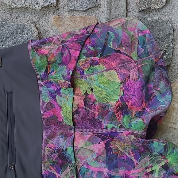 Lululemon  speed  up  shorts  vivid  floral  tone multi - Picture 8 of 16